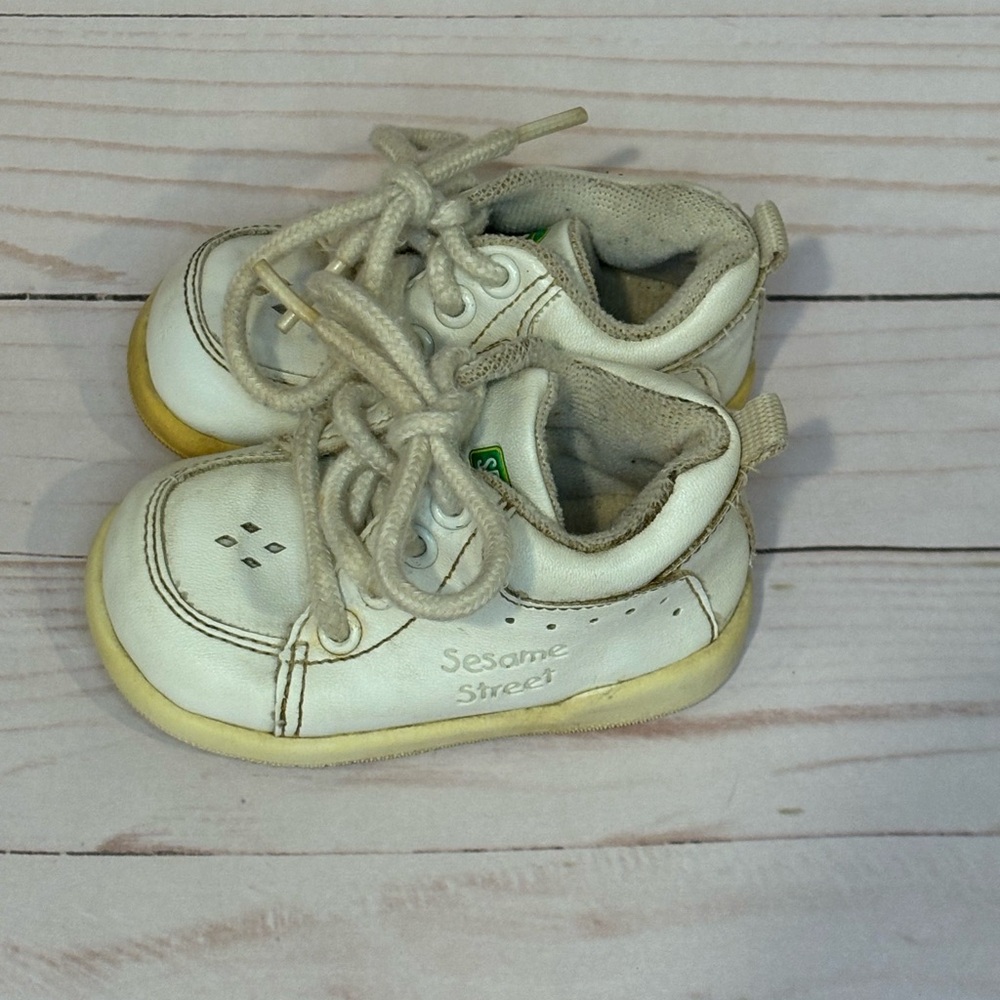 Vintage Sesame Street White Kids Shoes